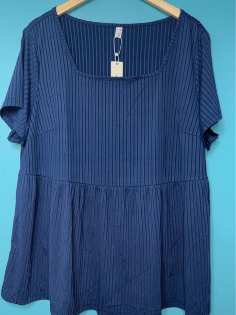 NWT 2x Agnes Orinda summer top. Flattering babydoll